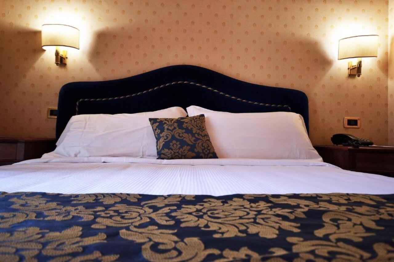 Hotel Cilicia Rome Bagian luar foto