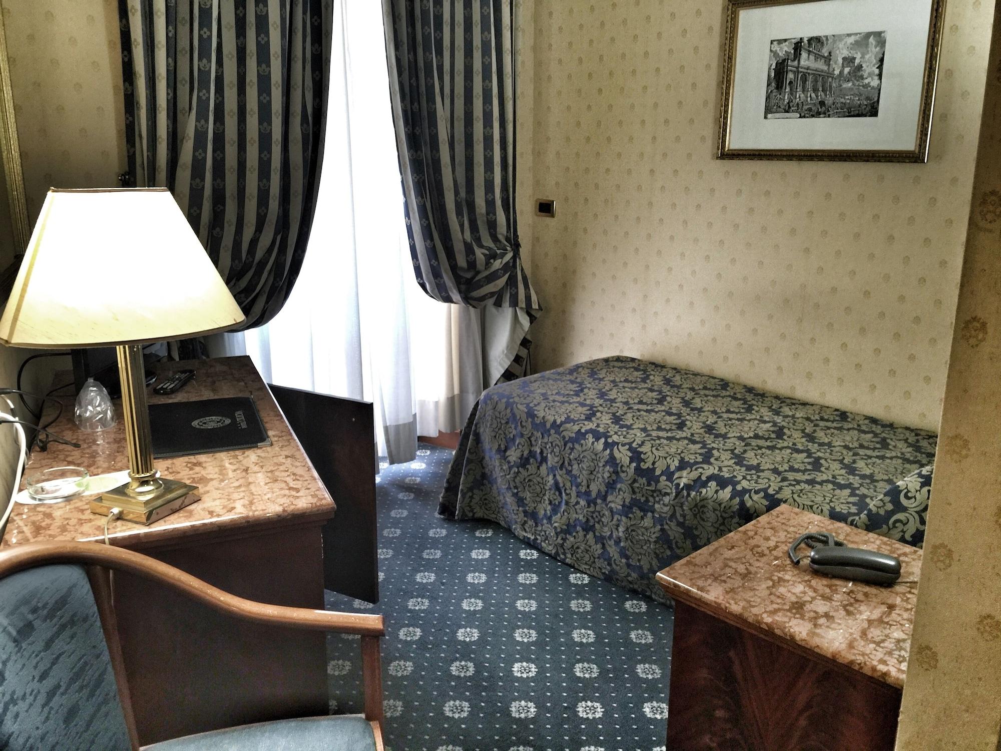 Hotel Cilicia Rome Bagian luar foto