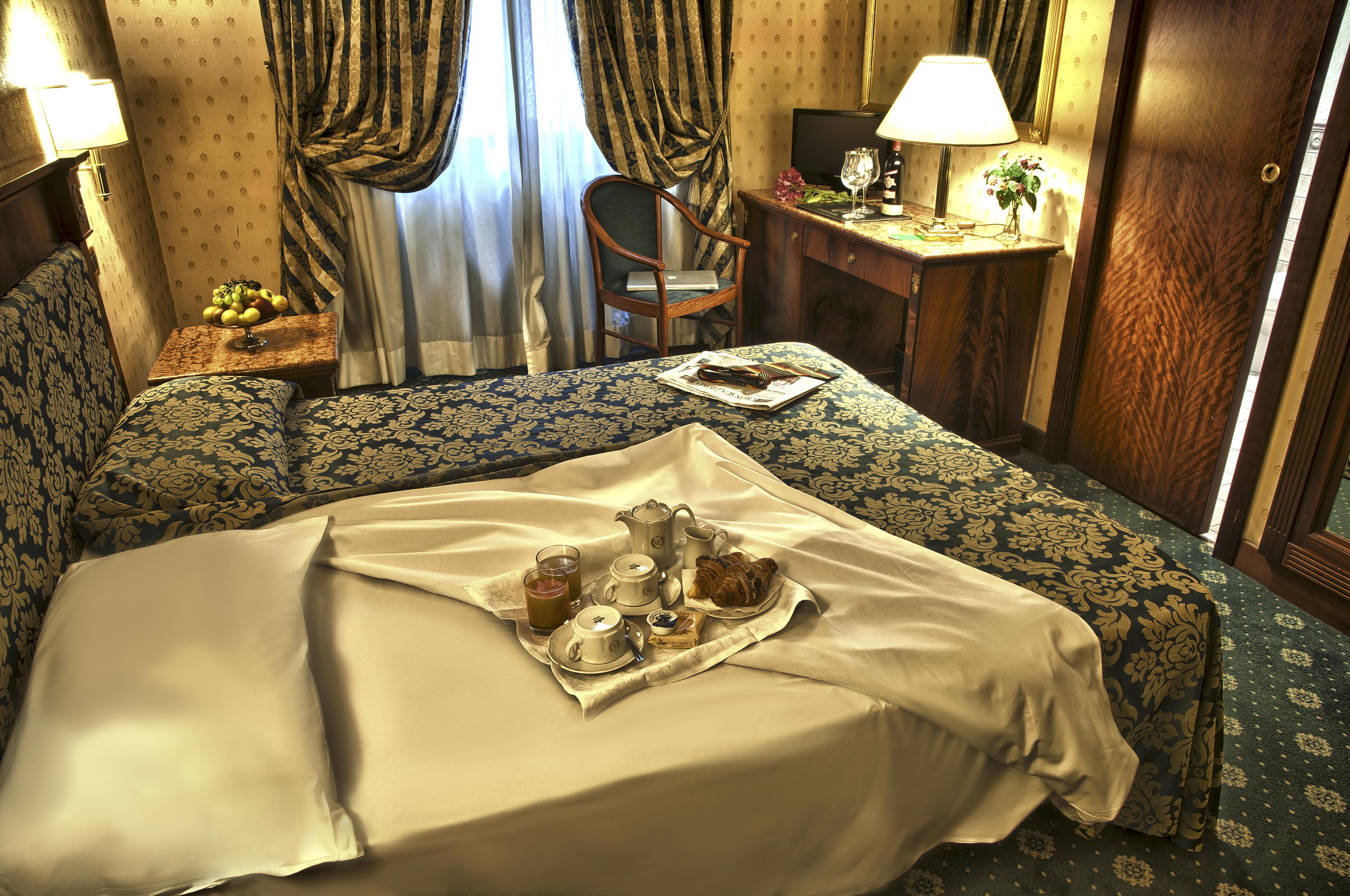 Hotel Cilicia Rome Bagian luar foto