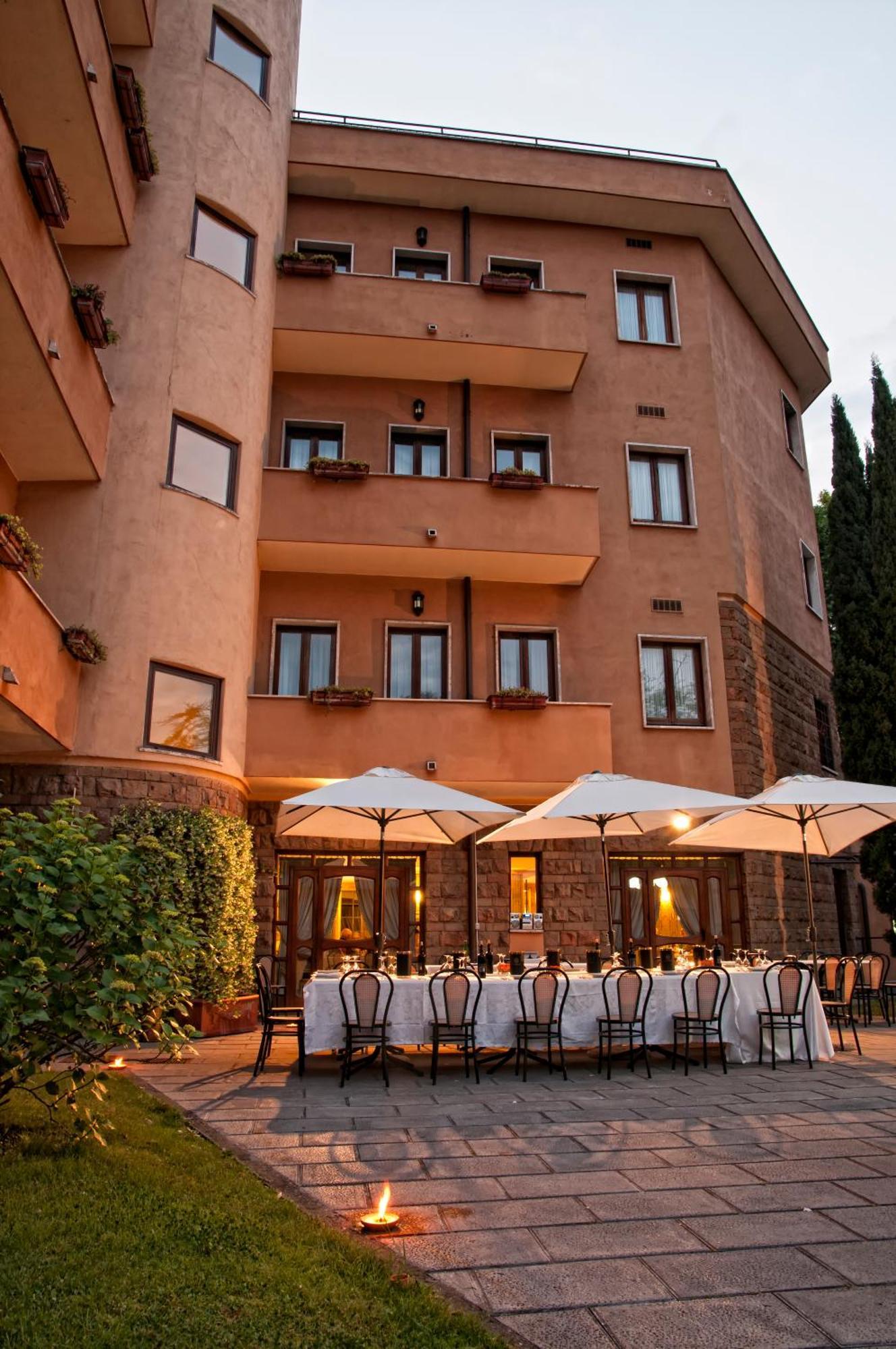 Hotel Cilicia Rome Bagian luar foto