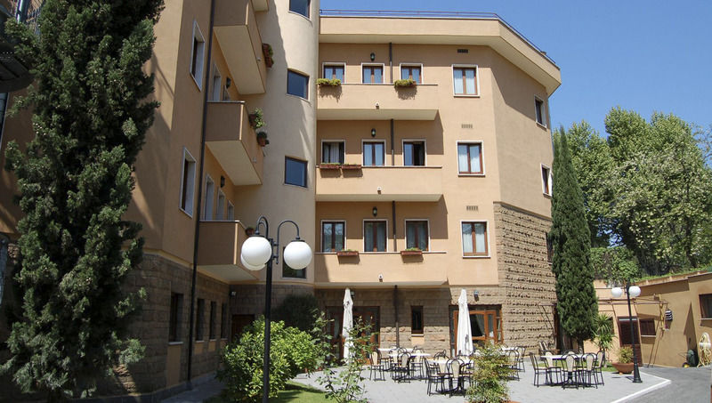 Hotel Cilicia Rome Bagian luar foto