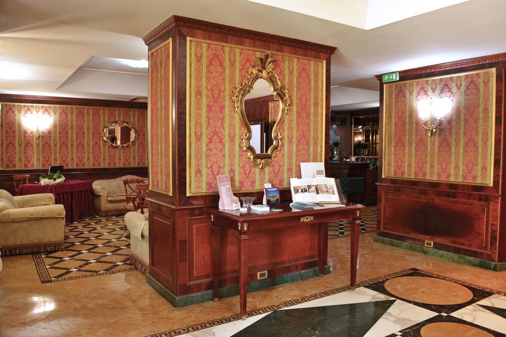 Hotel Cilicia Rome Bagian luar foto