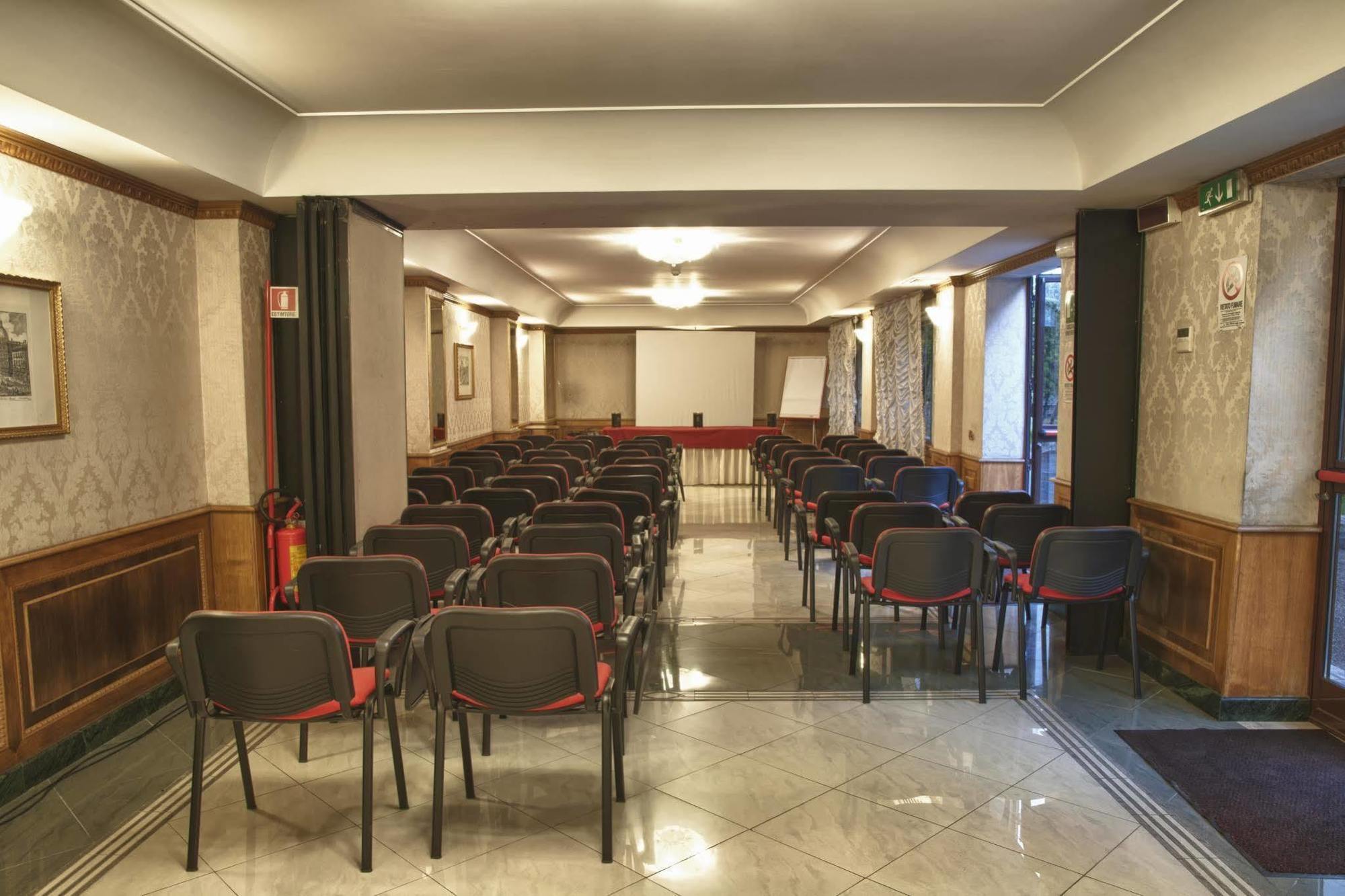 Hotel Cilicia Rome Bagian luar foto