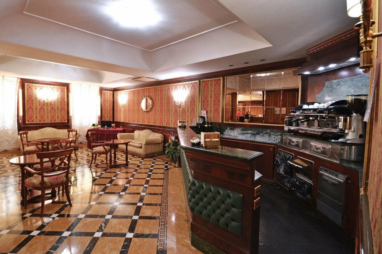 Hotel Cilicia Rome Bagian luar foto